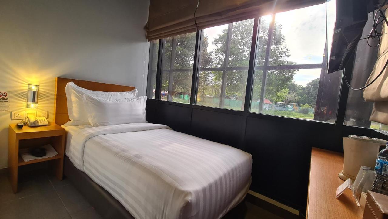 D'Primahotel Lagoi Bintan Eksteriør billede